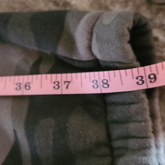 Wild Fable Camo drawstring sweatpants - Picture 7 of 7